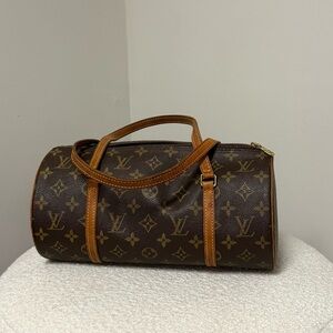 Louis Vuitton Papillon 26 Monogram Canvas